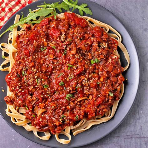 Instant Pot mushroom Bolognese - Vegan with Gusto