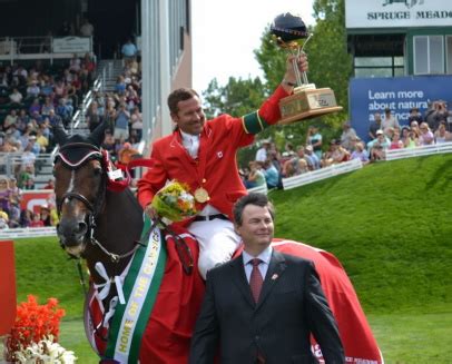 Hickstead Statue Life-size horse statue of showjumping legend Hickstead