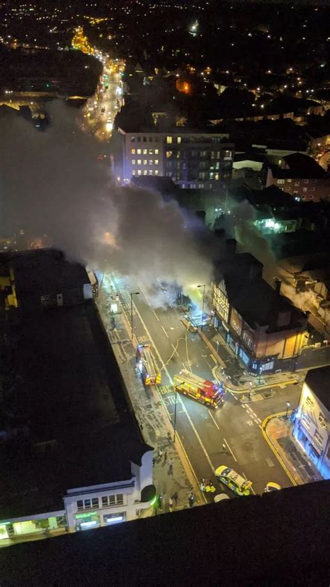 Croydon Fire Man Rescued From Flat As 40 Firefighters Tackle Huge