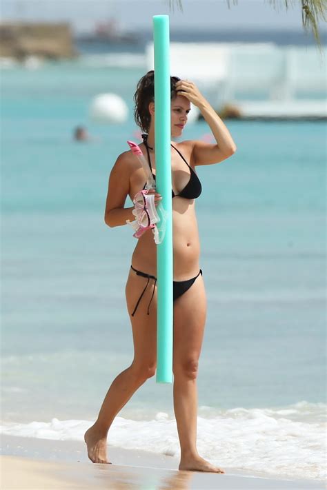 Rachel Bilson Shows Off Her Ass And Baby Bump In Tiny Black String Bikini At The Porn Pictures