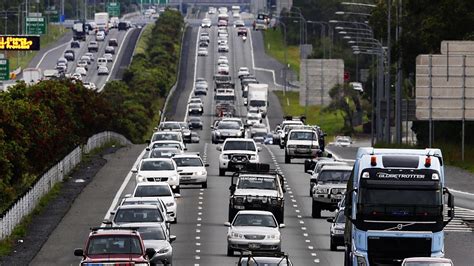 Brisbane Traffic Heavy Early Morning Traffic On Bruce Highway The