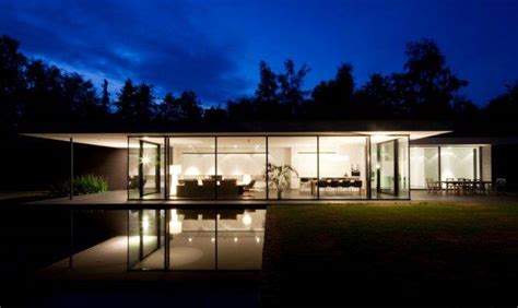 Ultra Modern Glass House Architecture Design Jhmrad