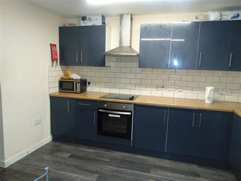 2 Bedroom Flat for Sale - Fife Street, Sheffield, S9 - Guaranteed Rent