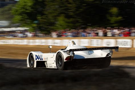 BMW V12 LMR - Chassis: 003/99 - Entrant: BMW Group Classic - Driver ...