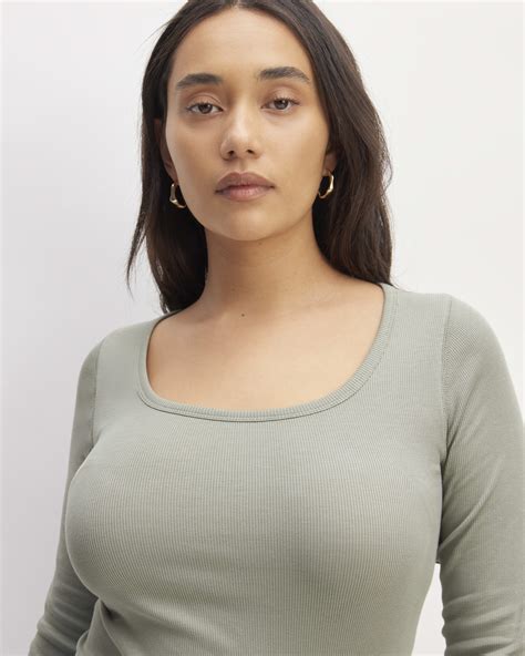 The Luxe Micro Rib Long Sleeve Scoop Neck Tee Sage Green Everlane