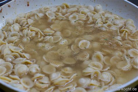 One Pan Pasta Mit Mangold Und Hackfleisch Katha Kocht