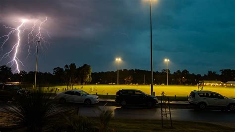 Perth Storm Pictures Capture Impressive Lightning Displays Community News