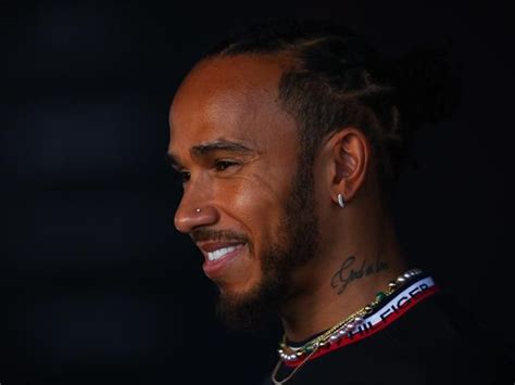 Divieto Di Piercing In F Perch Lewis Hamilton Ha Ottenuto L