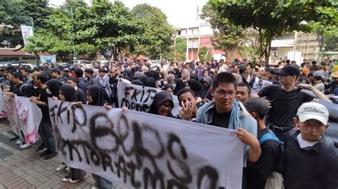 Buntut Dugaan Pelecehan Seksual Oleh Dosen UIKA Ratusan Mahasiwa Gelar