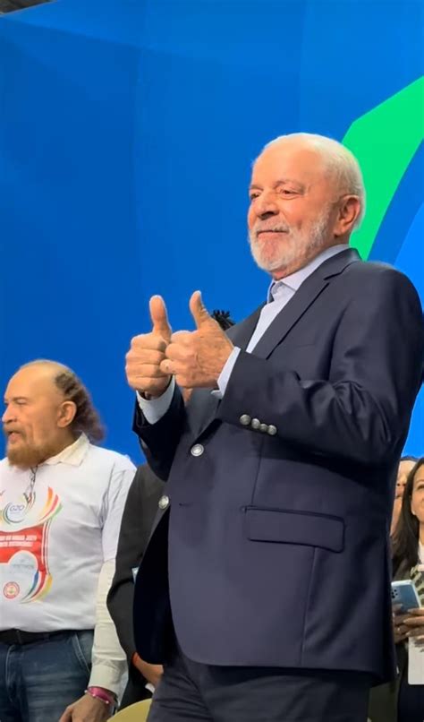 Presidente Lula Recebe Documento Dos Trabalhadores E Movimento Soicial