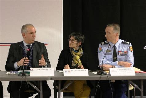 Deux Nouvelles Brigades De Gendarmerie Esp R Es Dans Lorne Alen On