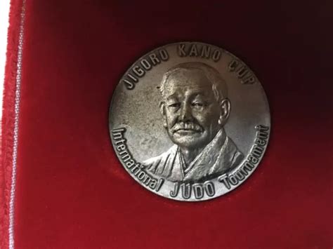 JUDO MÉDAILLE Jigoro KANO 1er tournoi international 1978 EUR 40 00