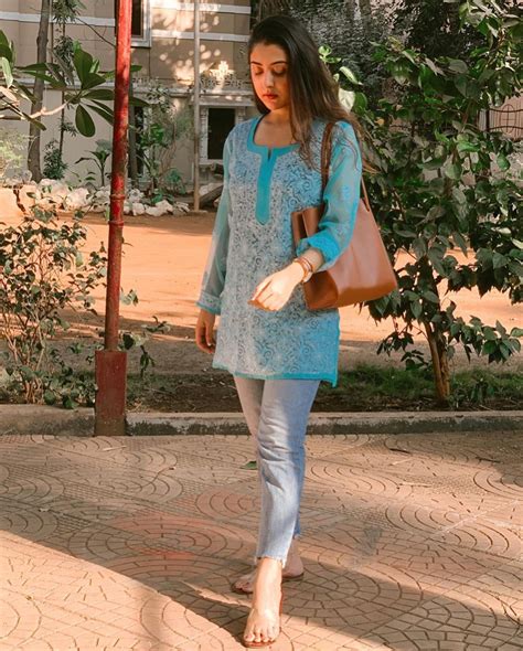 Blue Short Chikankari Kurti Casual Day Outfits Fashion Hacks Clothes