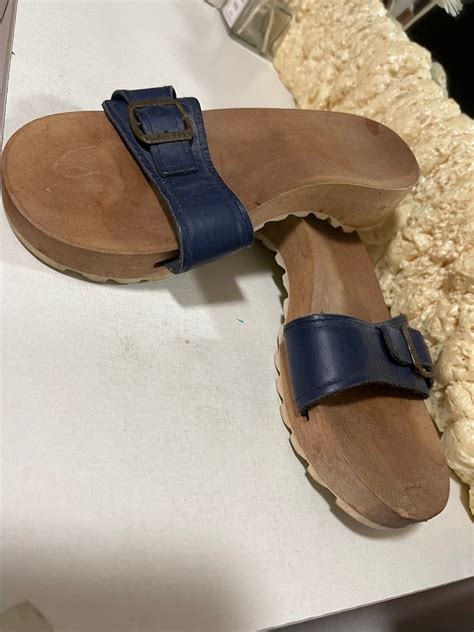 Happy Feet Wooden Sandals On Carousell