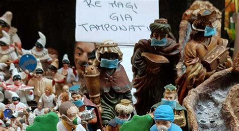 Re Magi Gi Tamponati A Napoli Spuntano Le Statuine Del Presepe Con