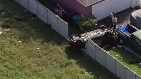 Suspected Mail Thieves Involved In Rollover Crash In Sw Miami Dade While Fleeing Police 4 Taken