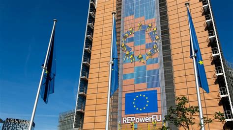 Eu Reveals 18 Gas Reduction And 46 Renewable Energy Surge In