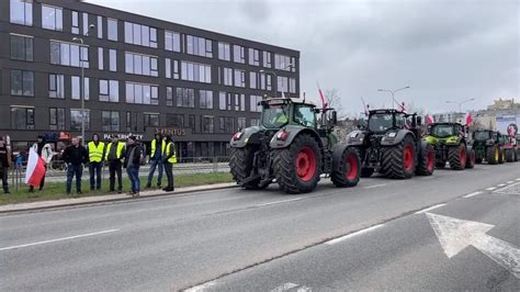 Rolnicy protestują w Kielcach Przy korycie Tusk Kołodziejczak i