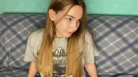 World Of Tanks Fan Jerks Off Her Wet Pussy And Cums Quietly Xxx Videos Porno M Viles