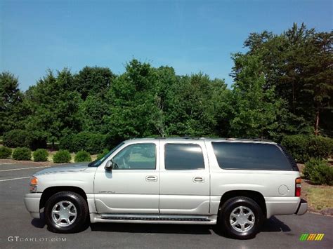 Silver Birch Metallic Gmc Yukon Xl Denali Awd Photo