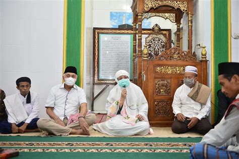 Safari Ramadan Bupati Bima Ingatkan Pentingnya Bersedekah