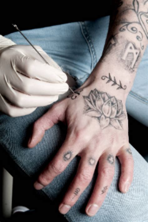 How To Stick And Poke • Stick And Poke Tattoos Poke Tattoo Stick