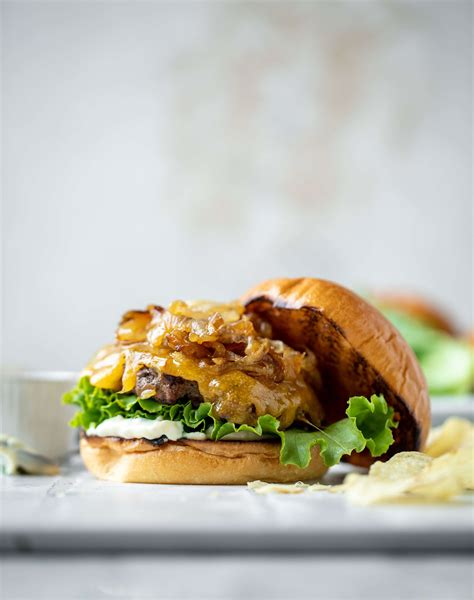 Caramelized Onion Smash Burgers With Garlic Herb Aioli