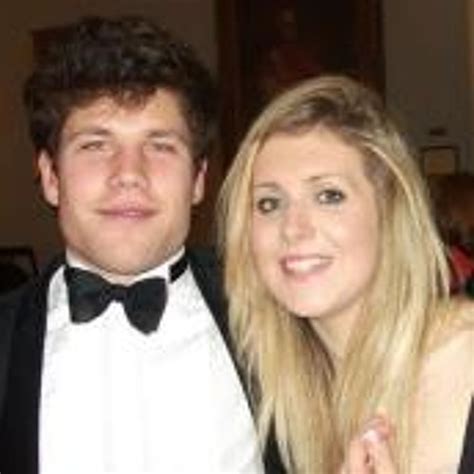 10 Ways Sophie Hinchliffe Built A £1.5M Empire (And What We Can Learn)