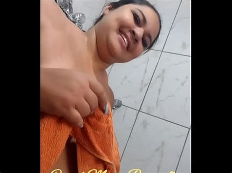 Mary Butterfly No Banho Uma Casada Bem Putona Para Todos Os Machos Xvideos