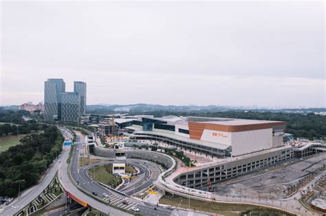 Ioi City Mall Putrajaya The Largest Mall In Malaysia