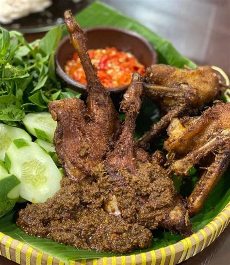 Resep Bebek Hitam Madura Pedas Gurihnya Bikin Acara Berbuka Puasa