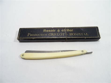 ANCIEN RASOIR A EFFILER LE GRELOT COUPE CHOUX OLD RAZOR RASOIO