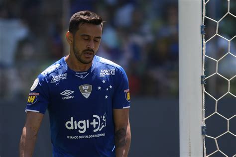 Após mais uma derrota do Cruzeiro Robinho dispara Só um milagre