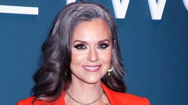 Hilarie Burton Rocks Gray Hair In New Selfies With Son: Photos ...