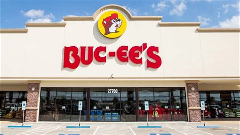 America Biggest And Largest Gas Station Buc Ees Over 100 Pumps