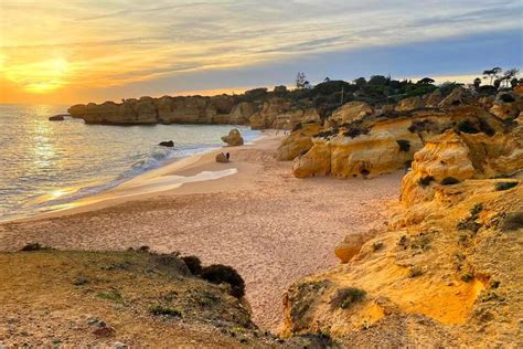 9 BEST Beaches in Albufeira (+Map, Photos & Insider Tips)