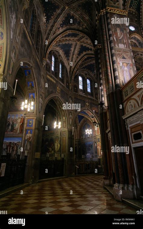 Details of wonderful architecture and decorations of Basilica Saint ...