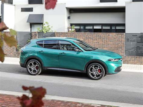 2023 Alfa Romeo Tonale Hybrid Review Enough To Disrupt Man Of Many