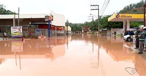 G1 Chuva provoca alagamentos em Colatina ES notícias em Espírito Santo