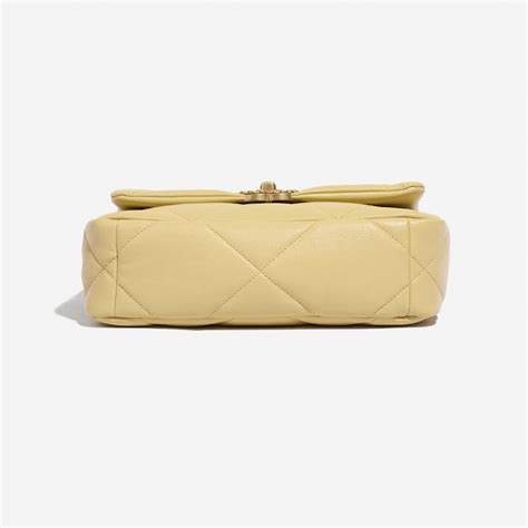 Chanel 19 Flap Bag Lamb Pastel Yellow SaclÀb