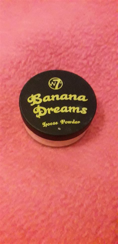 W Makeup Cosmetics Loose Powder Banana Dreams Review Abillion