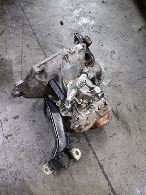 Opel Astra F 16 Şanzıman Komple Çıkma