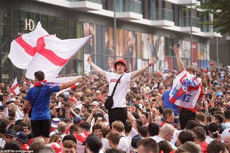 Fa Charged By Uefa Over Conduct Of England Fans During Euro 2020 Final