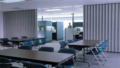 Modernfold Accordion Partitions | Movable Walls - cih-inc