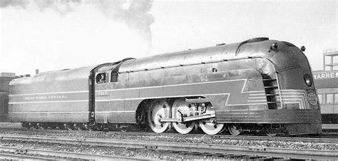 Art Contrarian: Early American Streamlined Locomotives, Part 2