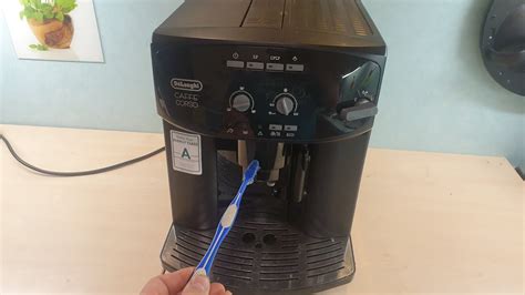 Delonghi Caffe Corso Kaffeeauslauf Reinigen Ffnen Dispenser Cleaning