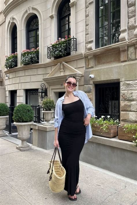 38 Skims Outfits You Can Copy Easily From The Viral Skims Dress To