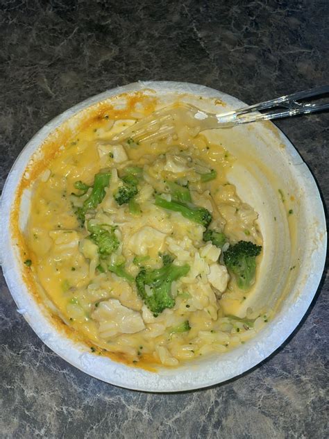 Marie Callender’s Cheesy Chicken And Rice Bowl R Frozendinners