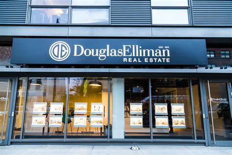 Douglas Elliman Seeks New Cfo After Earnings Snafu Crains New York Business