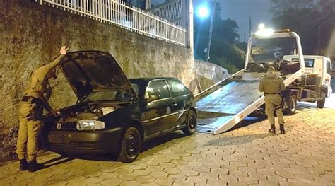 Veículo placa adulterada é localizado no bairro Escola Agrícola